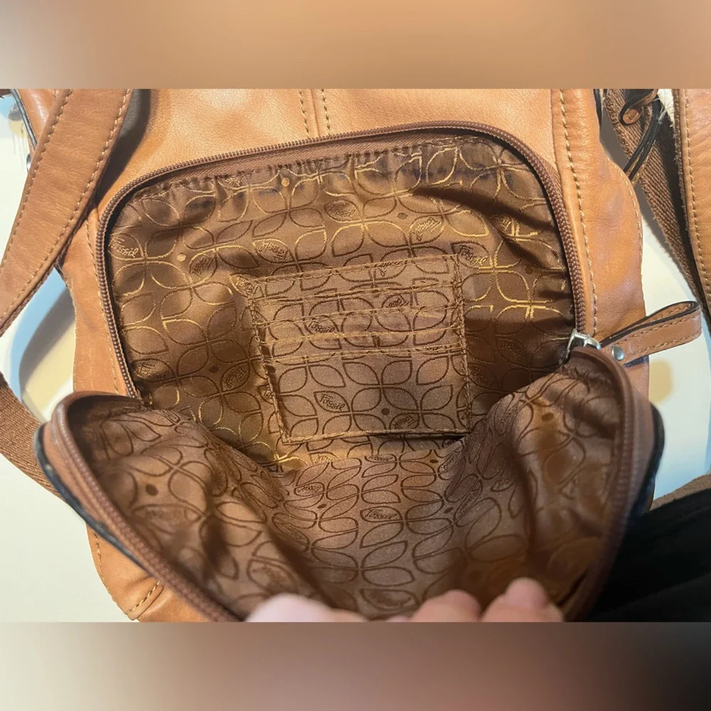 Fossil Hanover Leather Crossbody Bag cognac color satchel hang key